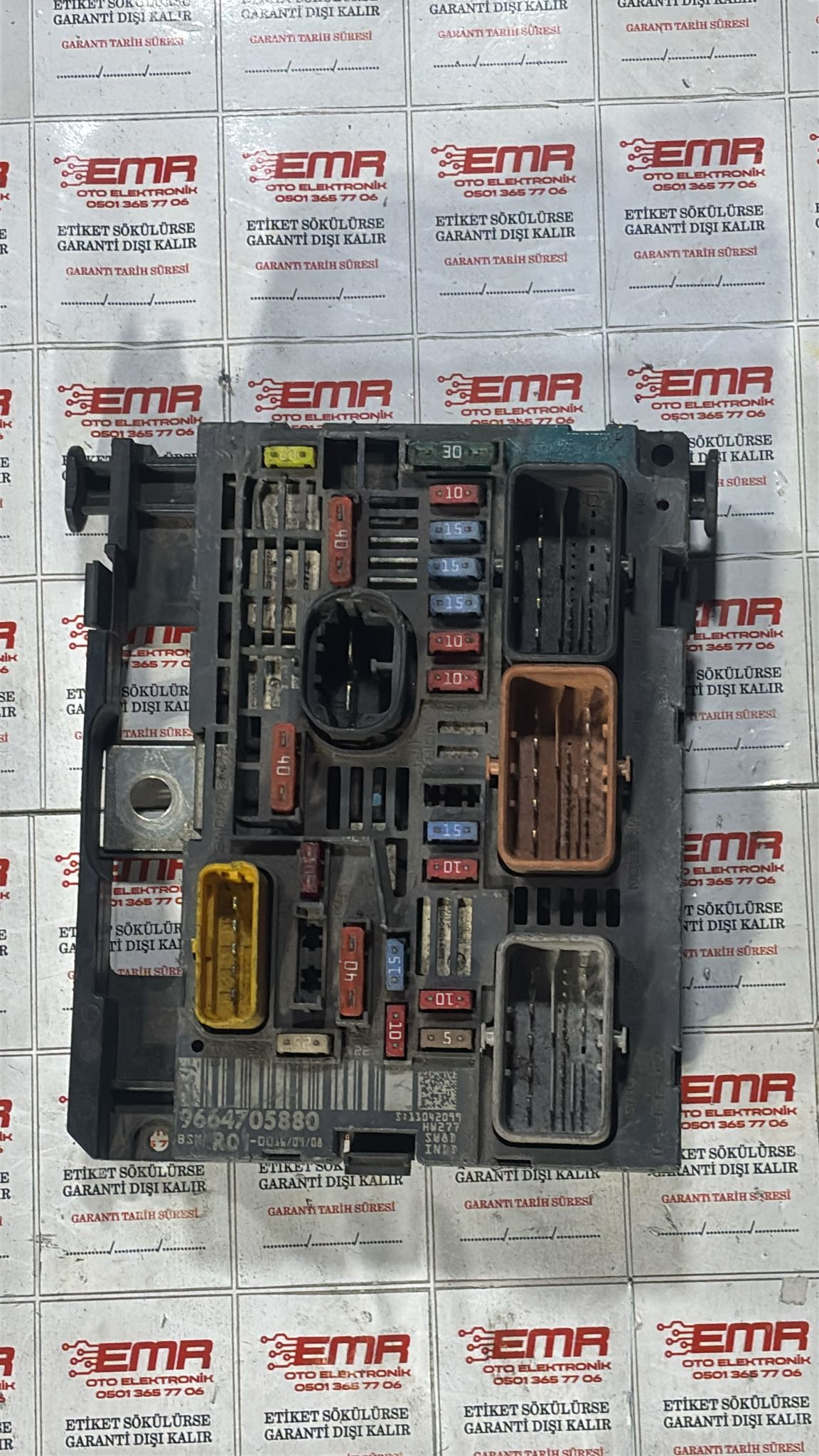 PEUGEOT-CİTROEN C4 SİGORTA KUTUSU 9664705880 R01